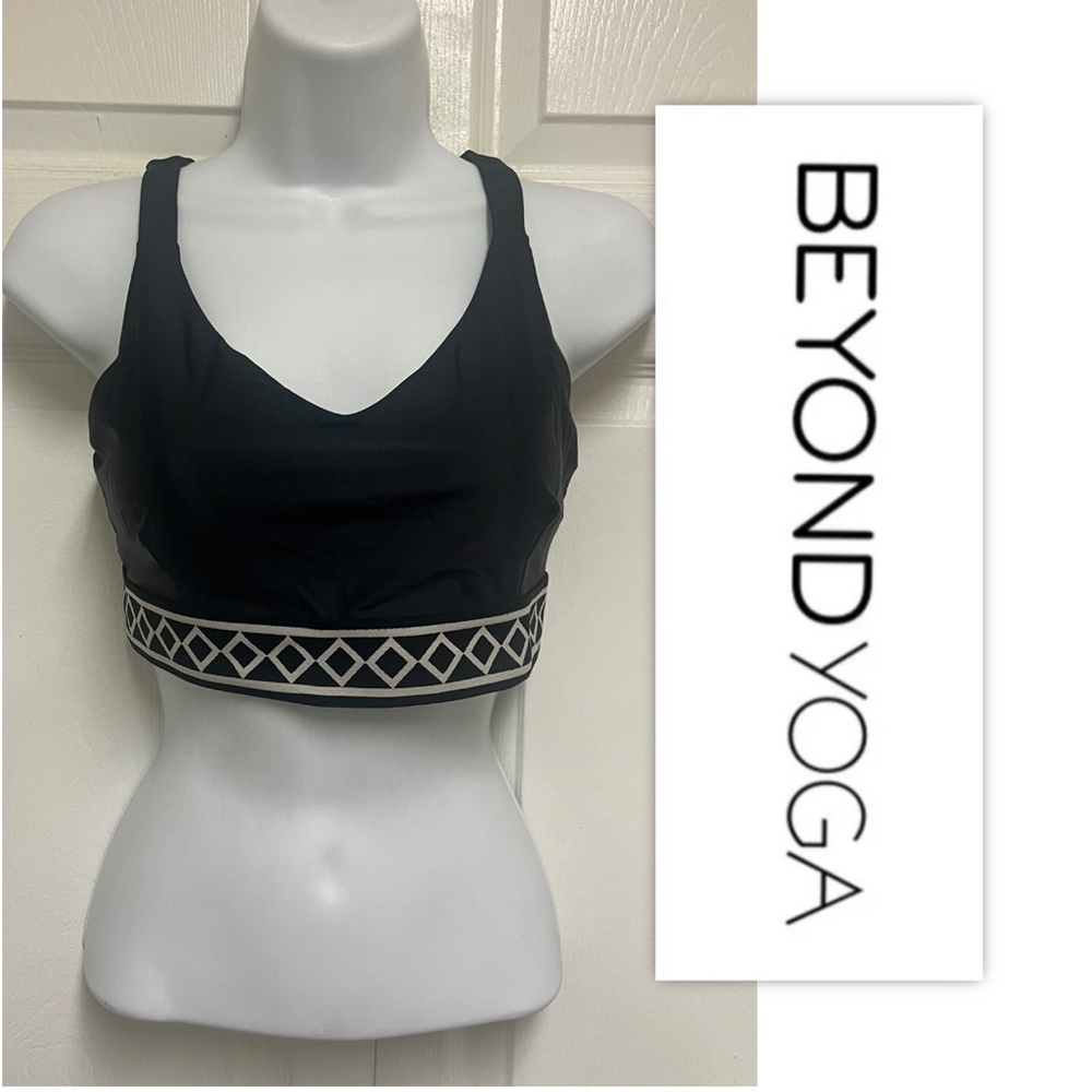 Onzie Geometric Print Band Activewear Sports Bra